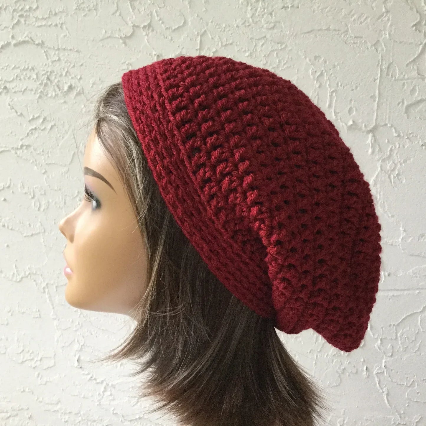 Classic Slouchy Beanie Crochet Pattern – Easy & Stylish! 🧶✨