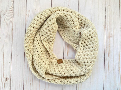 ✨ Cozy Infinity Scarf Crochet Pattern – Easy & Stylish 🧣